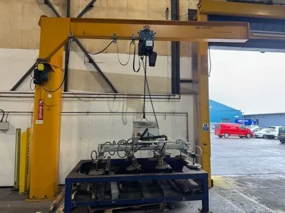 DONATI 1500 kgs electric hoist Material Handling | Bowland Trading Ltd (1)