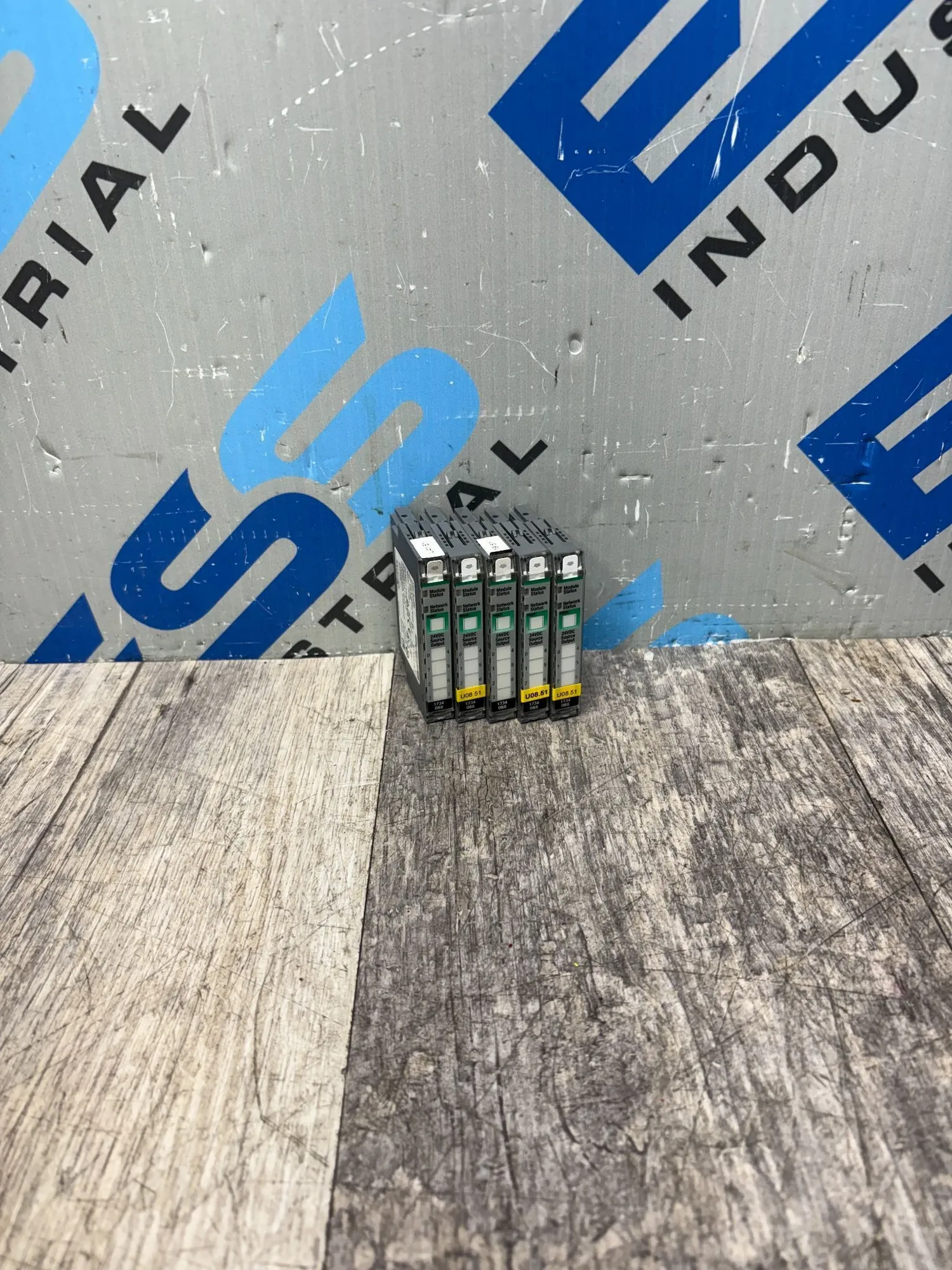 USED ALLEN BRADLEY 1734-OB8