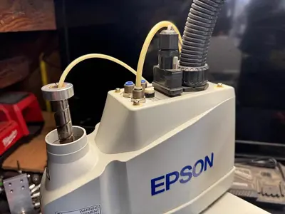 Epson T3-401S IndustrialRobot - Reach 460mm  load 3kg - Mfg. 2022 S/N:T300T11694
