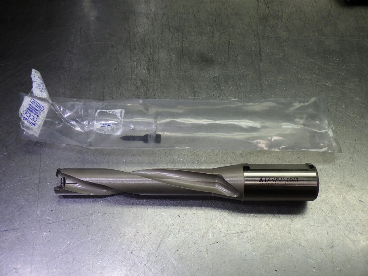 Mitsubishi 0.925-0.964" Coolant Thru Indexable Drill TAWMN0061 (LOC3528B)