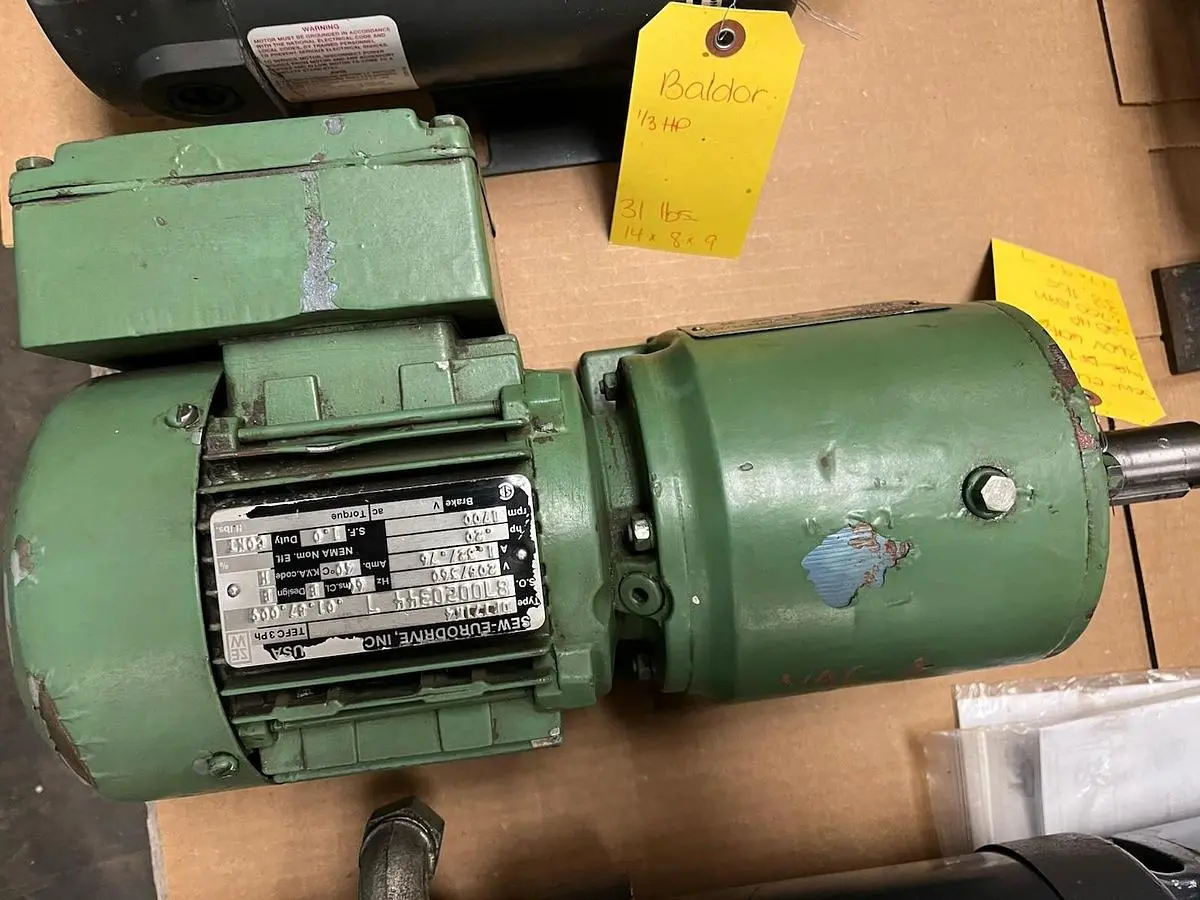 USED SEW-EURODRIVE SEW EURODRIVE R40DT71K4