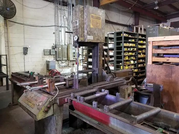 Used 1990 HEM V100 Vertical Band Saws Tennessee US | OPINCAR MACHINERY #300910