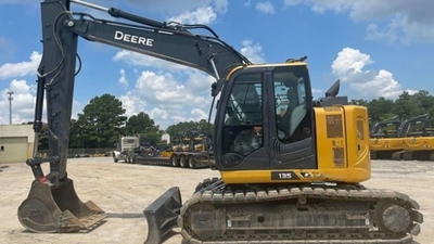 USED 2024 Deere 135 P-TIER