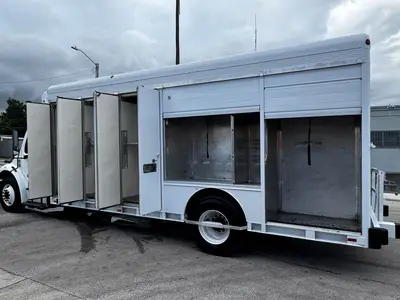 Used 2019 FREIGHTLINER M2 106 Tractors & Trailers Florida US | Truck and Van Outlet #1506258