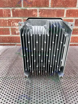 USED TB WOOD'S WFC 4002-0 DRIVE / AC INVERTER 2HP, 460V