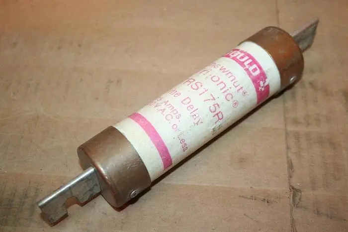 Used SHAWMUT TRS175R Fuses Michigan US | Ideal Machinery #574295