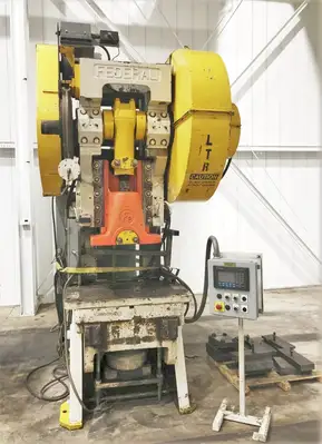 USED FEDERAL FEDERAL 8 PRESS