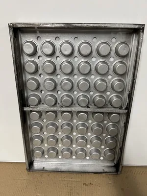 American Pan Mini Muffin Muffin/Cupcake Pans | Envoy Equipment LLC (2)