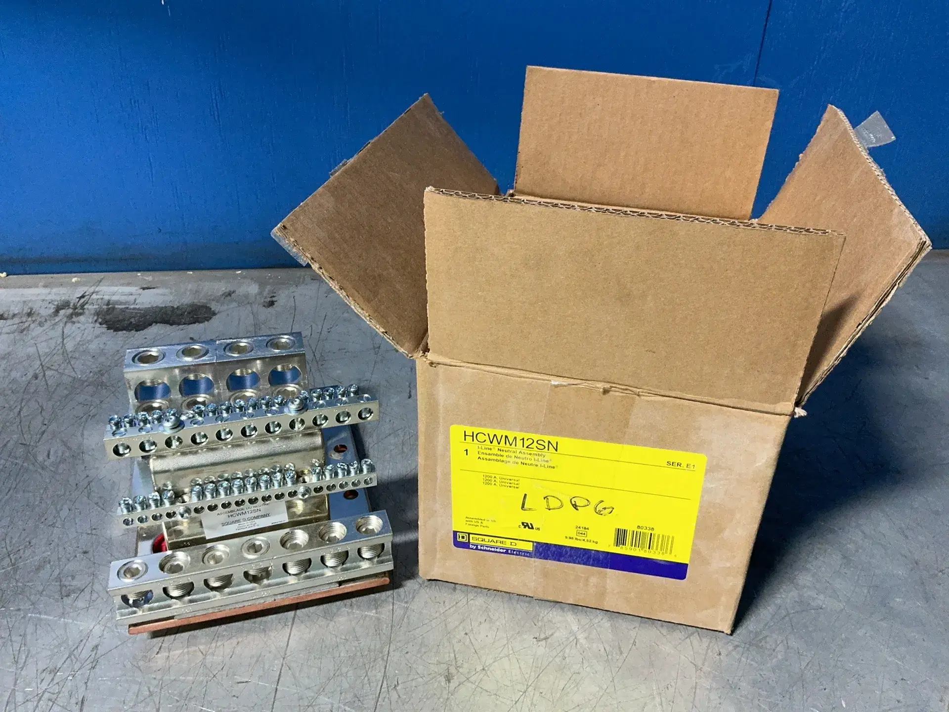 Used SCHNEIDER ELECTRIC HCWM12SN Bus Bars & Plugs Ohio US | HGR 24 #1280222
