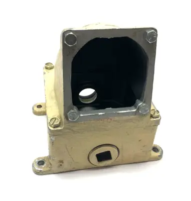 USED EATON CROUSE-HINDS HEAVY DUTY PIN & SLEEVE ENCLOSURE HOUSING