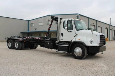 Used 2017 FREIGHTLINER 114SD Hooklifts & Roll-Offs Texas US | Roll Off Truck World #1491810