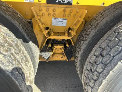 USED 2015 KENWORTH T800