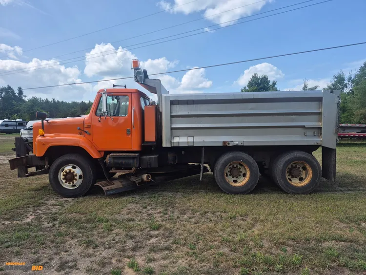 Used 1997 INTERNATIONAL 2654 6X4 Dump trucks Michigan US | Miedema Asset Management Group #1419330