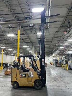 USED CAT FGC40K