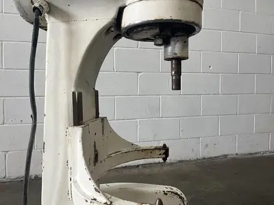 USED 1992 HSIAO LIN MACHINE CO. HL-11012