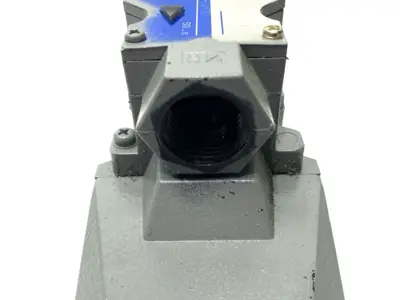 USED TOKIMEC HYDRAULIC DIRECTIONAL CONTROL VALVE 24V