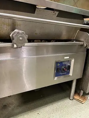 30 Gallon Electric Cleveland Steam Kettle