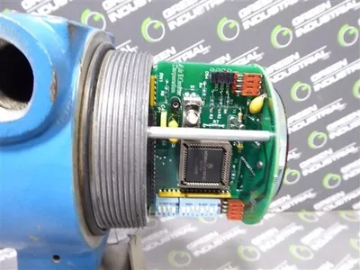 Air Monitor Corporation / Veltron 29902 DPT-plus Pressure Transmitter Used