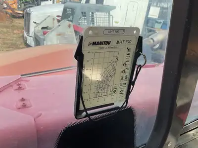 Used 2018 Manitou MHT790 Telehandlers New York US | United Lift #1446461