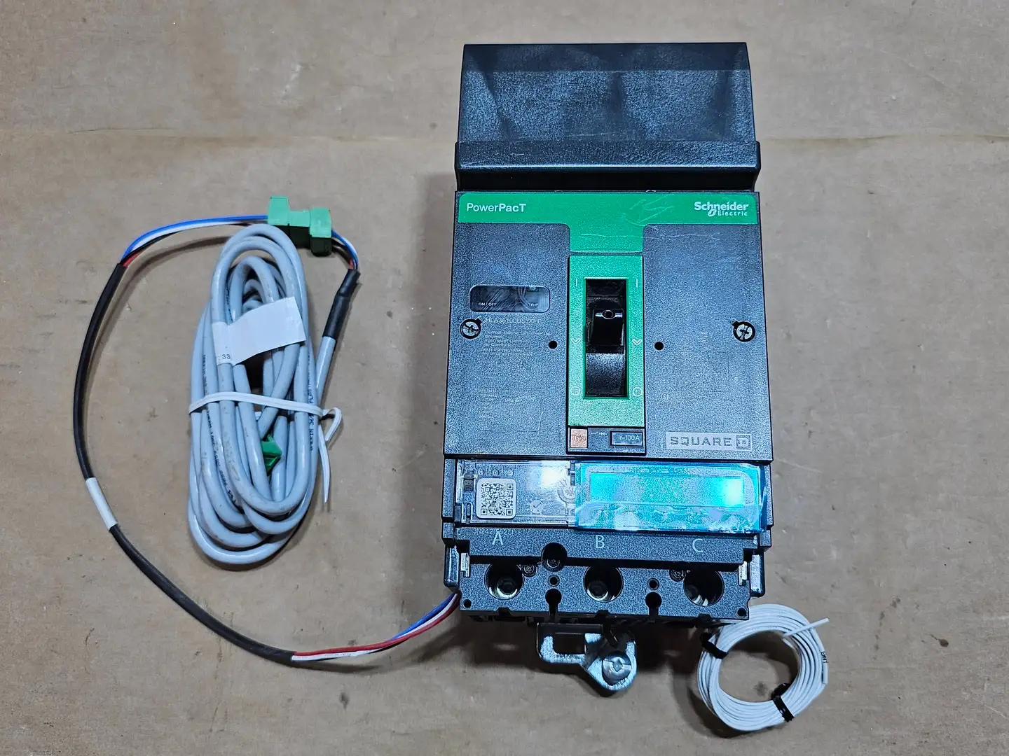 Used SCHNEIDER ELECTRIC HLA36100U53XEL Switchgears British Columbia CA | Lenmark #1427998