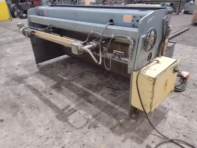 USED AMADA S-2532