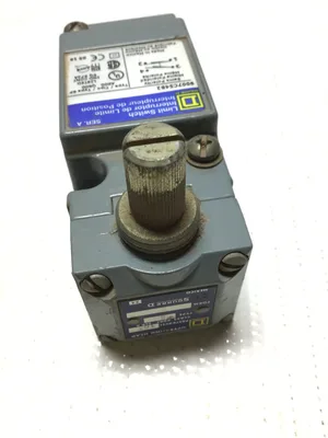 Square D 9007C54B2 Heavy Duty Limit Switch Ser A