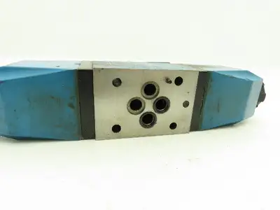 Sperry Vickers DG4V-3-2N MU A7 30 Hydraulic Directional Valve 110v