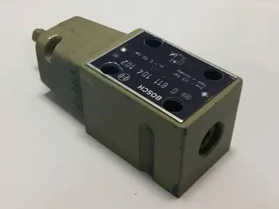 USED BOSCH 0 811 104 102