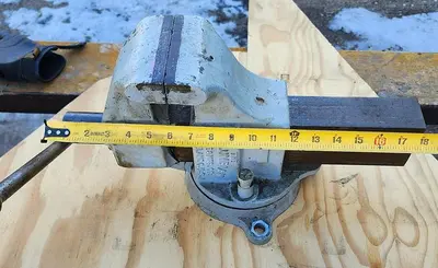 USED COLUMBIAN 604 1/2