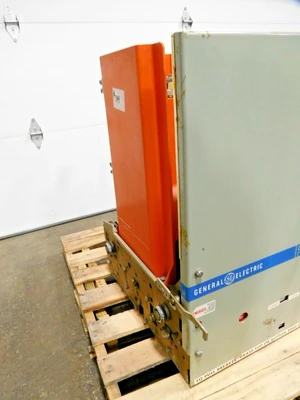 Used GE VB 7.2-500-3 Circuit Breakers Ohio US | Equipment Recovery Corp. #1331719