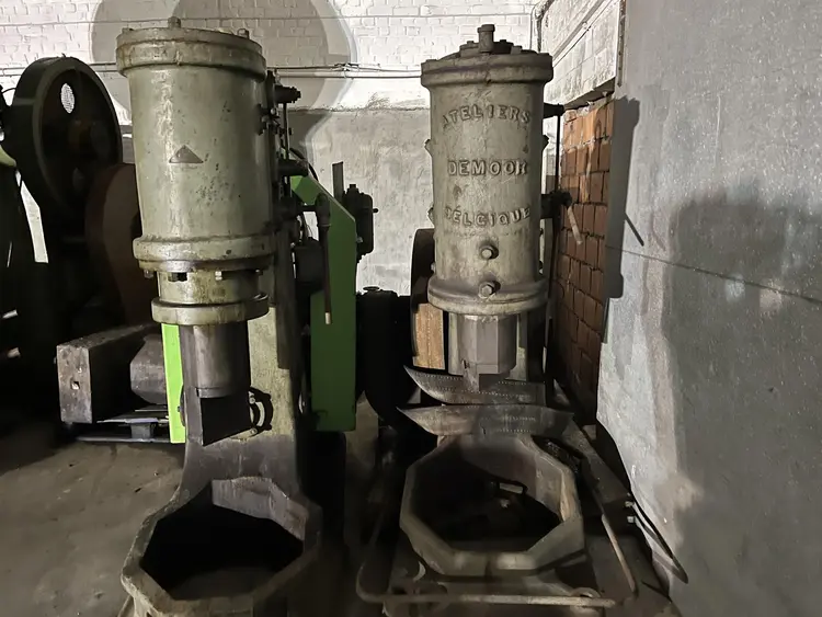 Used DEMOOR 120 KG Forging Hammers BE | Apt International N.V #362468