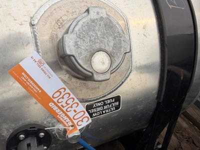 Used DTNA 60 GALLON FUEL TANK WITH STRAPS.  CAME OF WESTERN STAR Automotive Parts Michigan US | Miedema Asset Management Group #1357555