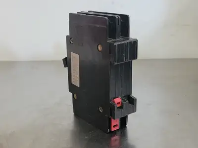USED CUTLER-HAMMER QCF215