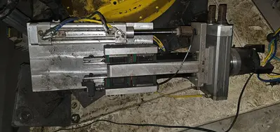 USED 2003 FANUC R-2000IA/200F