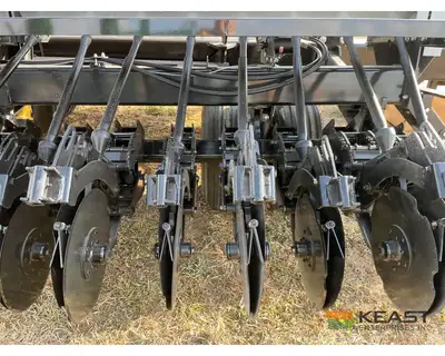 Used CRUSTBUSTER _UNKNOWN_ No-Till Drills Iowa US | Keast Enterprises #1360247