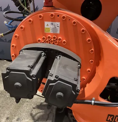 KUKA KR 1000 1300 Titan PA/FLR Robots | Machinery For Sale (2)