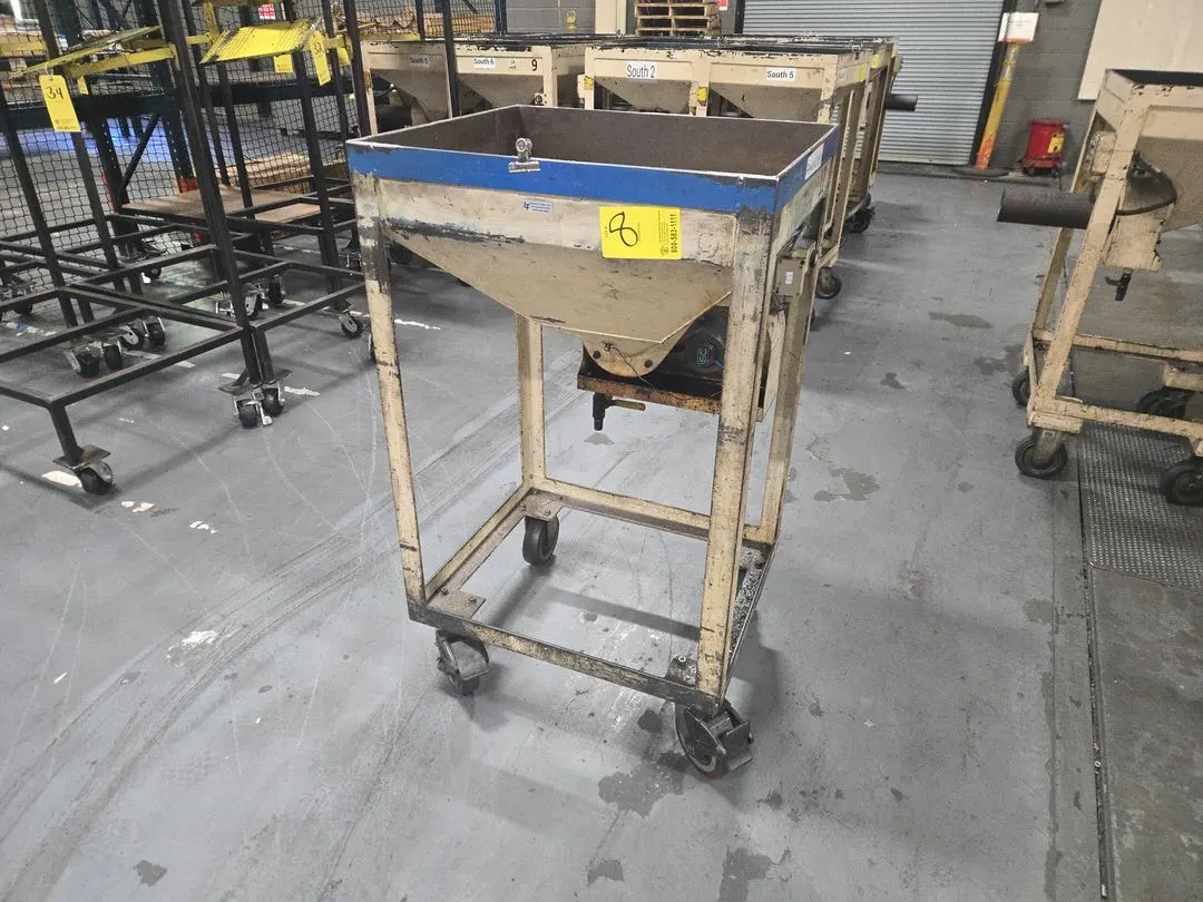 (1) Auger Hopper