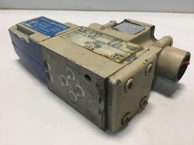 USED SPERRY VICKERS DG4V32APLT10JAS310