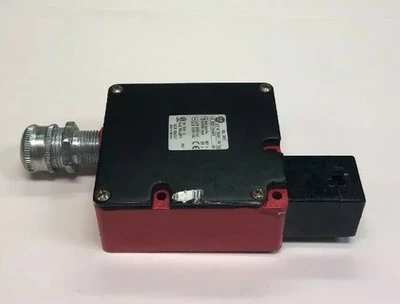 USED Allen Bradley 802F-TD6SM11