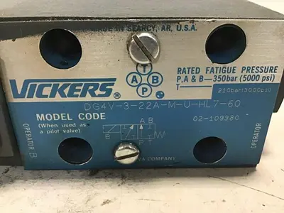USED VICKERS DG4V-3-22A-M-U-HL7-60