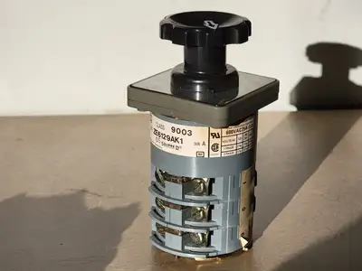 NEW SQUARE D 9003 ZE6129AK1