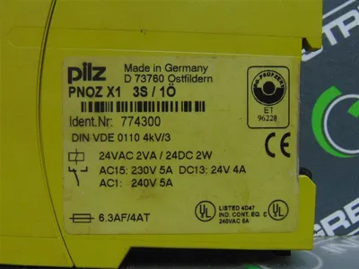 Pilz PNOZ X1 Safety Relay Module 774300 Used