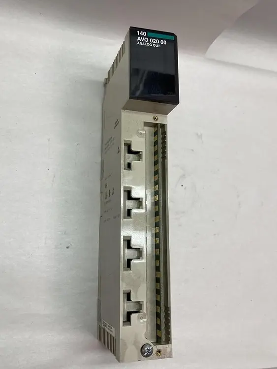Used SCHNEIDER ELECTRIC 140-AVO-020-00 Input / Output Modules | Surplus Asset Holdings #1205846