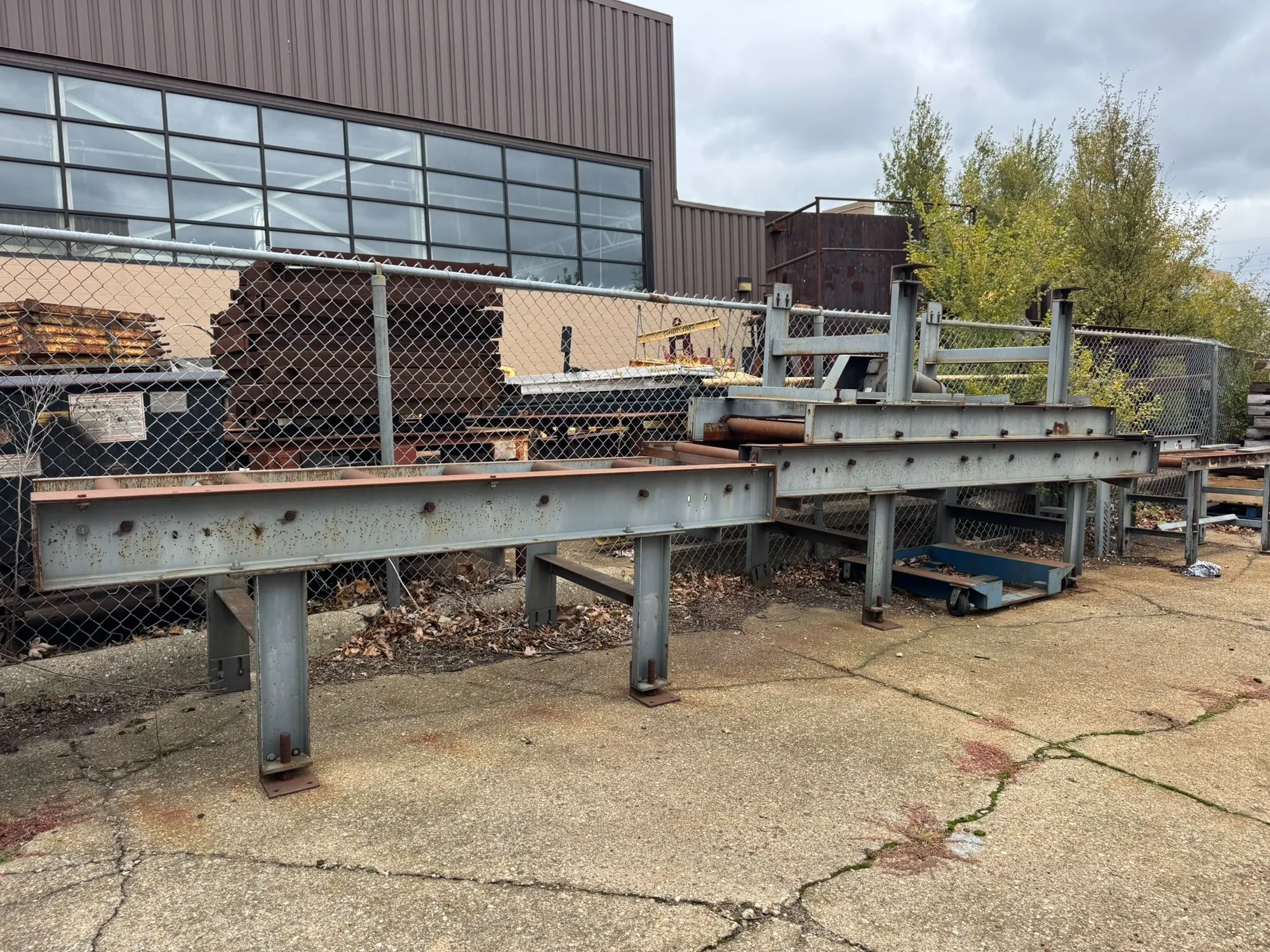 USED Powered Conveyor Powered Conveyor