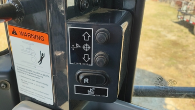 USED 2022 Komatsu D61PXI-24