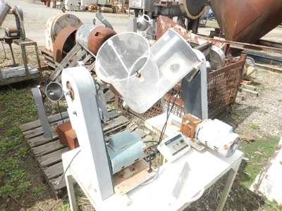 V-BLENDER C023360 Mixer Powder Tumbling | Perry Equipment (3)