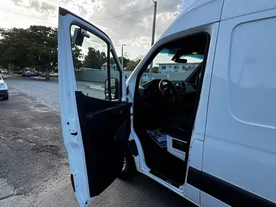 Used 2019 FREIGHTLINER SPRINTER Vans Florida US | Truck and Van Outlet #1509215