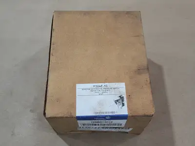 NEW JOHNSON CONTROLS P32AF-1C