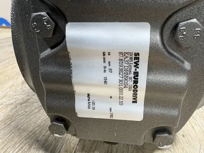SEW-EURODRIVE KA37 DRN90S4 Motors | ESS Industrial Equipment Sales (8)