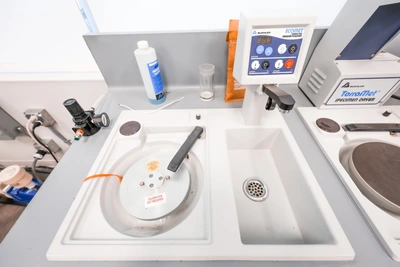 BUEHLER Complete Metallurgical Package Lab equipment | Elevation Machine (9)